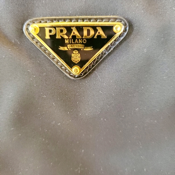 Designer Bag (Prada) - Picture 3 of 11